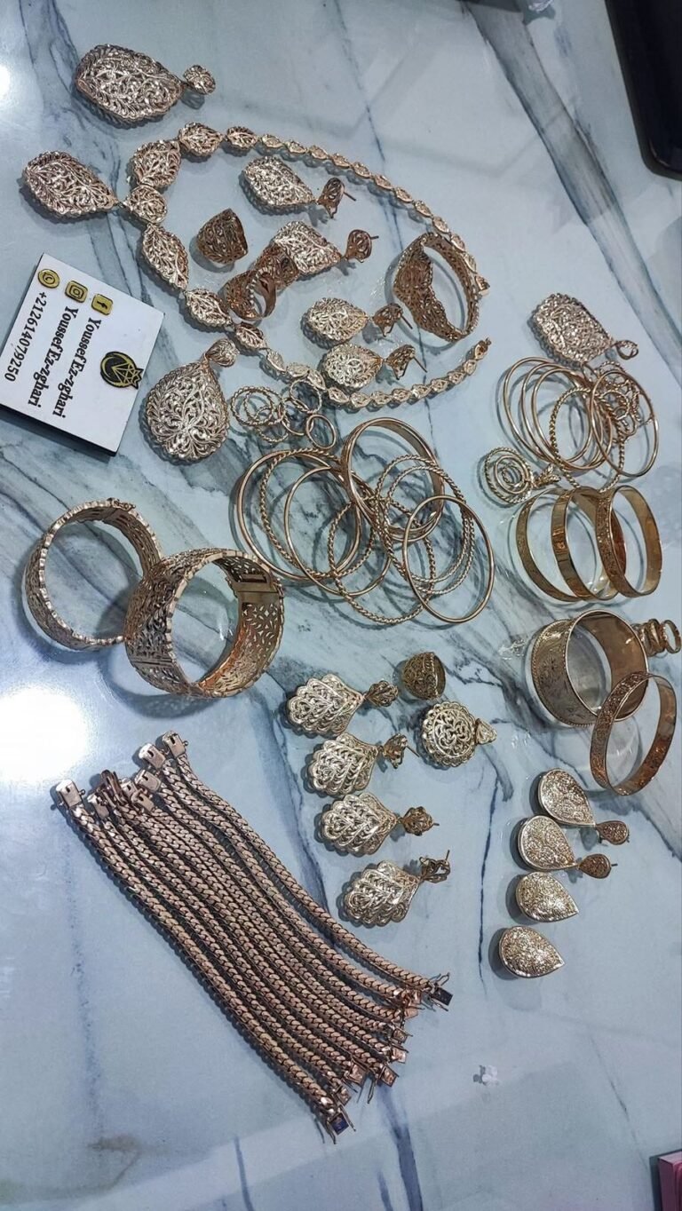الأطقم رقم 79