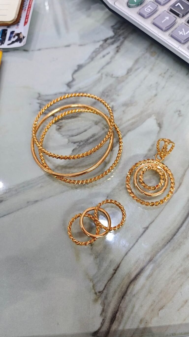الأطقم رقم 81